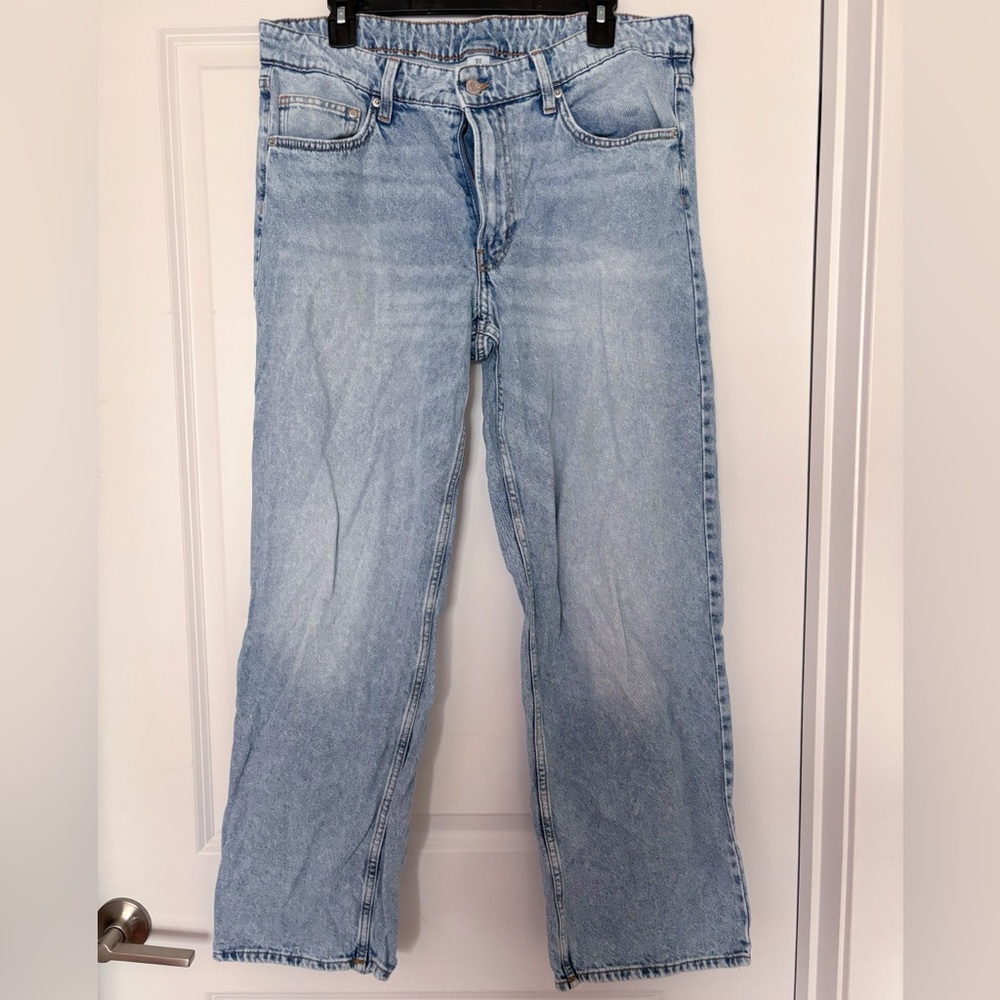 EUC - Women’s &Denim by H&M low-waist, baggy jeans - Size 12 (US)